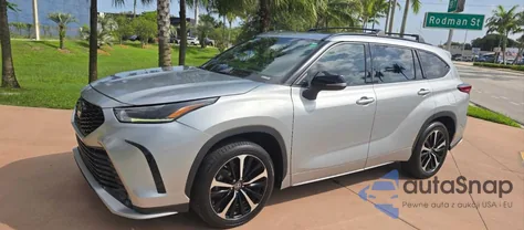 2021 Toyota Highlander Xse z USA, uszkodzony, nr VIN 5TDLZRAH9MS058946
